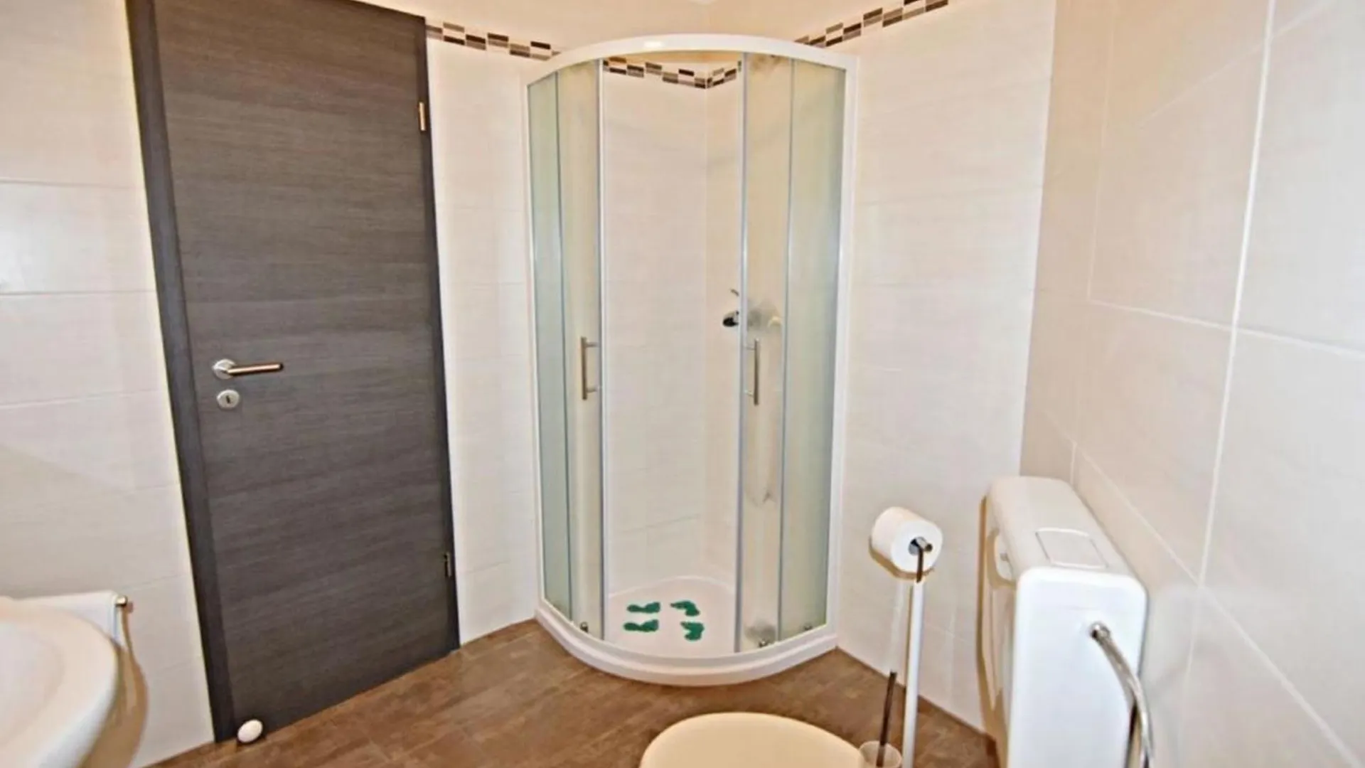 Klimatisierte Wohnung In Tar Mit Gemeinschaftlichem Pool, Garten Und Grill Tar-Vabriga Apartament